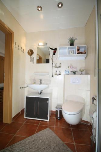 Facilities, Komfort Ferienwohnung FEWO74-1 in Bremm Facilities, Komfort Ferienwohnung FEWO74-1 in Bremm