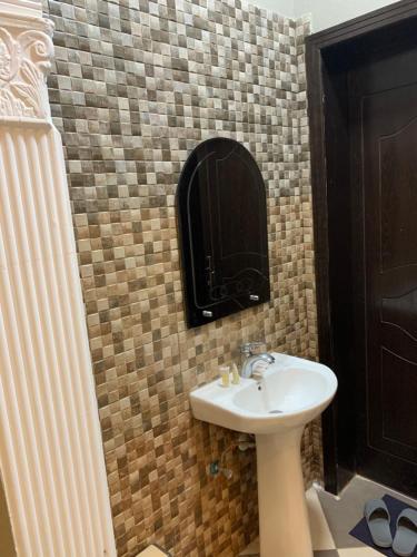 Badezimmer, Economic Homes Apartments in Yanbu Badezimmer, Economic Homes Apartments in Yanbu