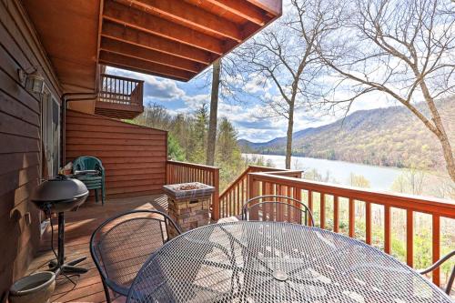 Mountainside Retreat - Stunning Watauga Lake Views 