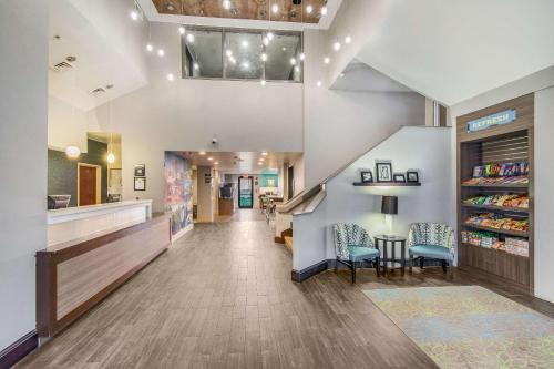 大堂, Clarion Pointe Wake Forest - Raleigh North in 維克森林 大堂, Clarion Pointe Wake Forest - Raleigh North in 維克森林