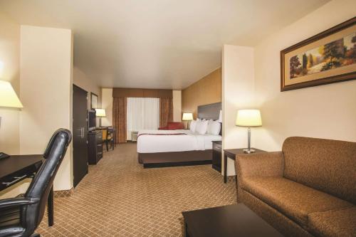 Facilities, La Quinta Inn & Suites by Wyndham Ely in Ely (NV) Facilities, La Quinta Inn & Suites by Wyndham Ely in Ely (NV)