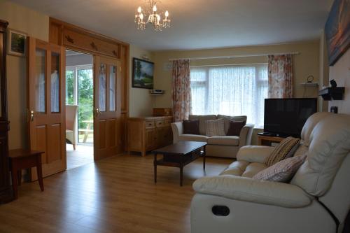 Aghadoe Country Cottage in Coolcorocoran Area Aghadoe Country Cottage in Coolcorocoran Area