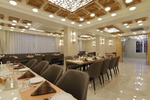 restavracija, Hotel Elysian Residency in Ahmedabad restavracija, Hotel Elysian Residency in Ahmedabad
