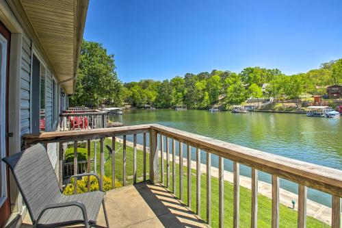 Quaint Hot Springs Condo on Lake Hamilton! 