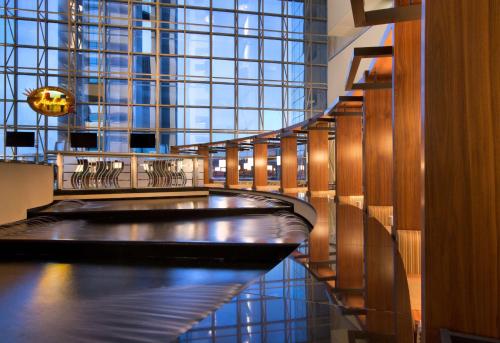 Restaurant, Hyatt Regency Dallas At Reunion near Pioneer Plaza Restaurant, Hyatt Regency Dallas At Reunion near Pioneer Plaza