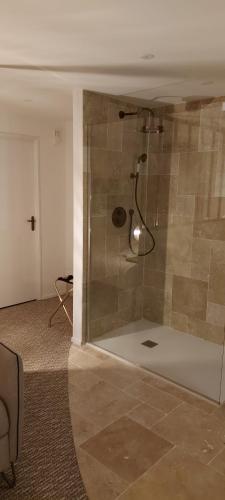 auberge le petit mas in Issoire auberge le petit mas in Issoire