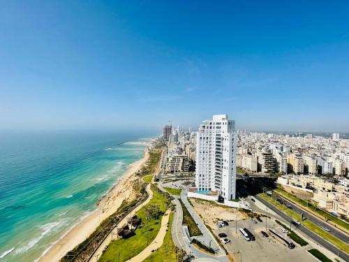 전망, C Tower Apartments in 네타냐 전망, C Tower Apartments in 네타냐