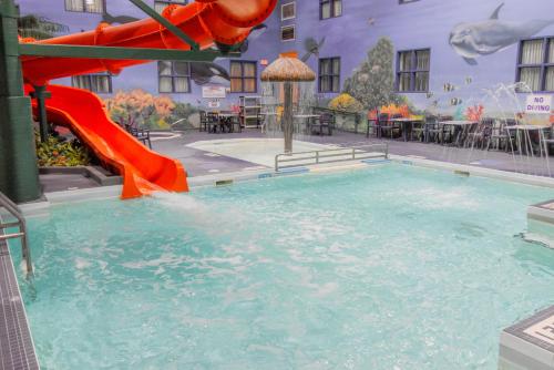 Piscina, Canad Inns Destination Centre Garden City in Winnipeg (MB) Piscina, Canad Inns Destination Centre Garden City in Winnipeg (MB)