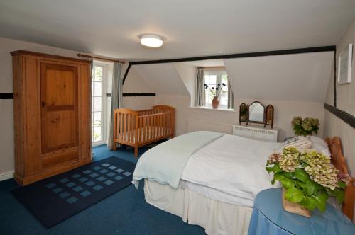 Tros Yr Afon Holiday Cottages and Manor House in Beaumaris Tros Yr Afon Holiday Cottages and Manor House in Beaumaris