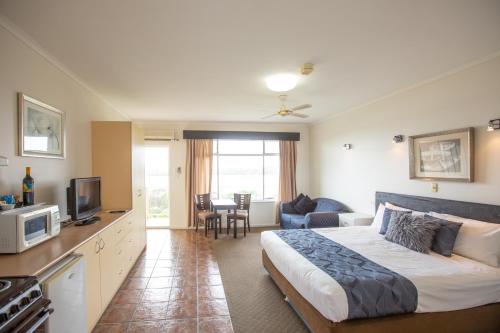 Lakeview Motel & Apartments in Robe Lakeview Motel & Apartments in Robe