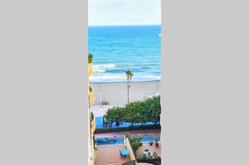 plaża, LUXURY PENTHOUSE WITH OCEAN VIEWS &PRIVATE JACUZZI in Estepona plaża, LUXURY PENTHOUSE WITH OCEAN VIEWS &PRIVATE JACUZZI in Estepona