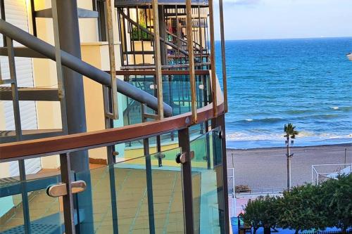 Widok, LUXURY PENTHOUSE WITH OCEAN VIEWS &PRIVATE JACUZZI in Estepona Widok, LUXURY PENTHOUSE WITH OCEAN VIEWS &PRIVATE JACUZZI in Estepona