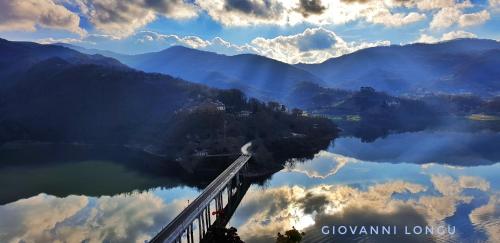 Casa panorama vista lago Turano