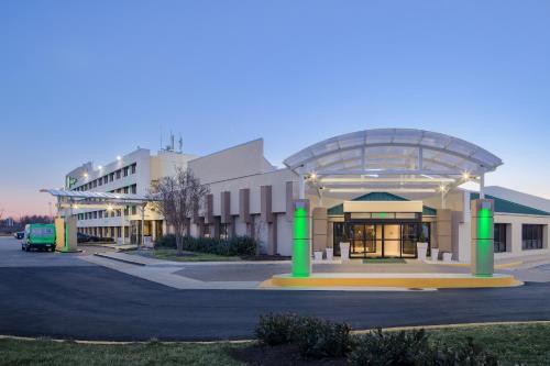 Exterior view, Holiday Inn Washington-College Pk (I-95) By IHG in College Park (MD) Exterior view, Holiday Inn Washington-College Pk (I-95) By IHG in College Park (MD)