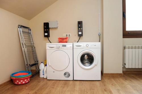 Instalaciones, Albergue El Aleman in Pontevedra Instalaciones, Albergue El Aleman in Pontevedra