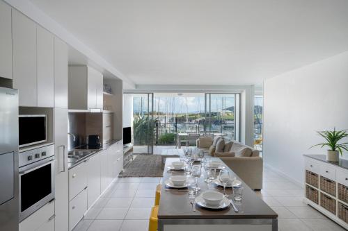 Konyha, Peppers Blue on Blue Resort Magnetic Island in Magnetic Island Konyha, Peppers Blue on Blue Resort Magnetic Island in Magnetic Island