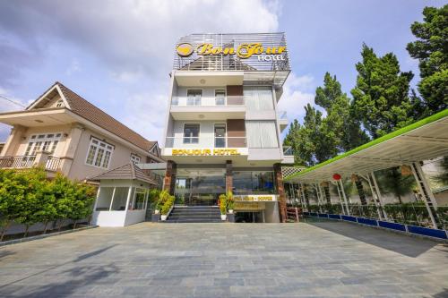 入口, 你好大叻酒店 (Bonjour Da Lat Hotel) near 心晴大叻真絲手工刺繡 入口, 你好大叻酒店 (Bonjour Da Lat Hotel) near 心晴大叻真絲手工刺繡