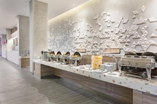 Food and beverages, Amaris Hotel Tasikmalaya in Tasikmalaya Food and beverages, Amaris Hotel Tasikmalaya in Tasikmalaya