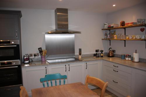 Wonderfully Spacious Luxury Holiday Cottage in Billingshurst Wonderfully Spacious Luxury Holiday Cottage in Billingshurst