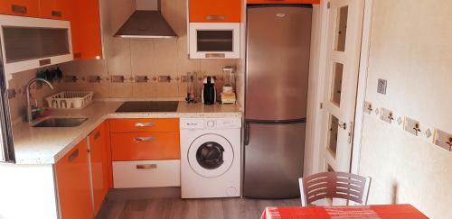 Casa Jon Con Garage Y Wifi in باراكالدو Casa Jon Con Garage Y Wifi in باراكالدو