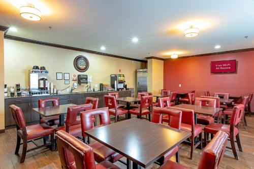Food and beverages, Red Roof Inn & Suites Omaha - Council Bluffs in Council Bluffs (IA) Food and beverages, Red Roof Inn & Suites Omaha - Council Bluffs in Council Bluffs (IA)