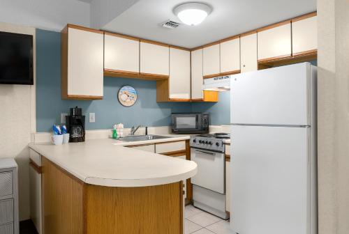 Kitchen, Palace Resort in Myrtle Beach (SC) Kitchen, Palace Resort in Myrtle Beach (SC)