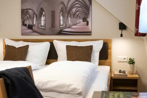 Klostergasthof Heidenheim - Hotel Garni in Gnotzheim Klostergasthof Heidenheim - Hotel Garni in Gnotzheim