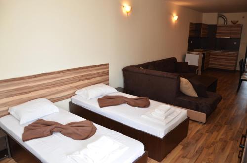 This photo about Ivtour Apartments in Yalta complex shared on HyHotel.com