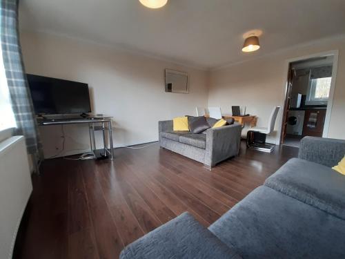 Facilities, Carvetii - Stuart House - 1st floor flat sleeps up to 8 in Grangemouth Facilities, Carvetii - Stuart House - 1st floor flat sleeps up to 8 in Grangemouth