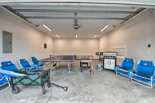 Coastal Getaway with Rooftop Terrace and Sunset View! in Inlet Beach (FL) Coastal Getaway with Rooftop Terrace and Sunset View! in Inlet Beach (FL)