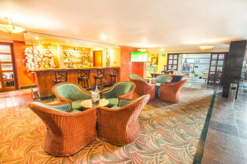 Bar/lounge, GHL Hotel Sunrise in San Andres Island Bar/lounge, GHL Hotel Sunrise in San Andres Island
