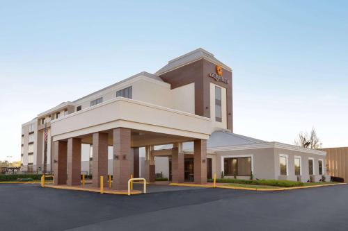 La Quinta inn & suites by Wyndham Dothan in Dothan