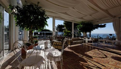 Facilities, Villa Poseidon -Boutique Hotel- in Salerno Facilities, Villa Poseidon -Boutique Hotel- in Salerno