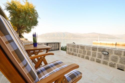 Balkon/teras, Leut Stone Residence in Krasici Balkon/teras, Leut Stone Residence in Krasici