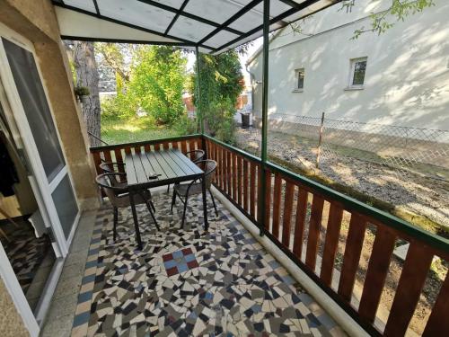 Balcony/terrace, Onallo nyaralo Balatonszarszon in Balatonszarszo Balcony/terrace, Onallo nyaralo Balatonszarszon in Balatonszarszo