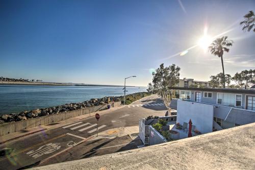 San Diego Hub with Bay Views - 1 Block to Beach! near Mission Beach Boardwalk San Diego Hub with Bay Views - 1 Block to Beach! near Mission Beach Boardwalk