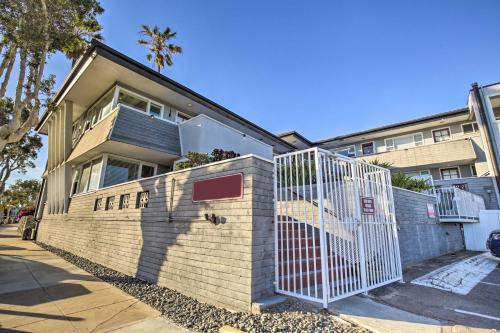San Diego Hub with Bay Views - 1 Block to Beach! near Mission Beach Boardwalk San Diego Hub with Bay Views - 1 Block to Beach! near Mission Beach Boardwalk