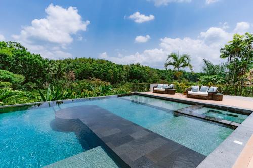 Swimming pool, Damires Hills Farm and Spa Resort in Janiuay Swimming pool, Damires Hills Farm and Spa Resort in Janiuay