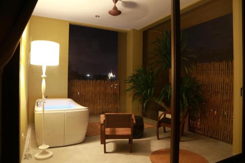 ヴィラ プラ スメン バンコク6