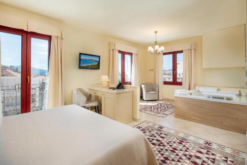 Hotel Regina Elena in 奧爾比亞市中心 Hotel Regina Elena in 奧爾比亞市中心