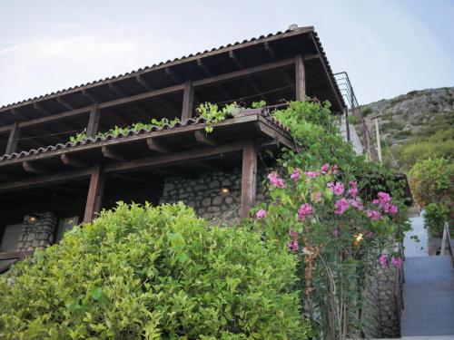 Entrance, Seaside Duplex Stone Villa in Qeparo Entrance, Seaside Duplex Stone Villa in Qeparo