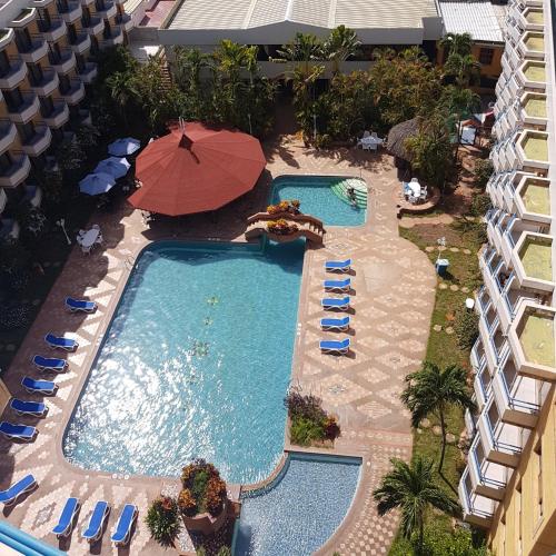 游泳池, Hotel Margarita Dynasty in 玛格丽塔岛 游泳池, Hotel Margarita Dynasty in 玛格丽塔岛