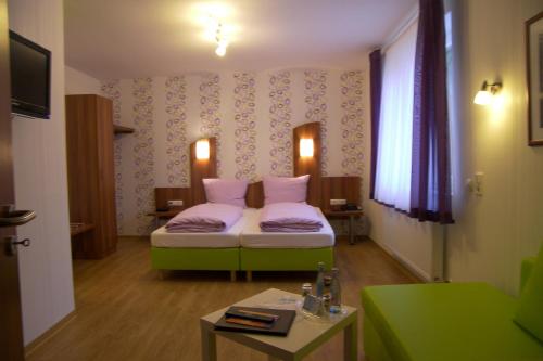 Hotel Dampfmuhle in Enkirch Hotel Dampfmuhle in Enkirch