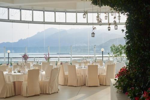 Restaurant, Grand Hotel Salerno in Salerno Restaurant, Grand Hotel Salerno in Salerno