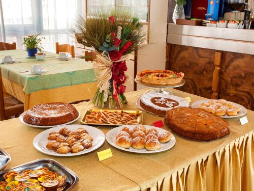 อาหารและเครื่องดื่ม, โรงแรมอมาลฟี (Hotel Amalfi) in อมัลฟี อาหารและเครื่องดื่ม, โรงแรมอมาลฟี (Hotel Amalfi) in อมัลฟี
