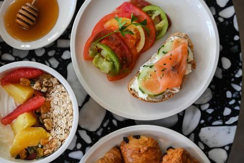 Comida y bebida, OKKO Hotels Nice Aeroport in Cote d'Azur Airport Comida y bebida, OKKO Hotels Nice Aeroport in Cote d'Azur Airport