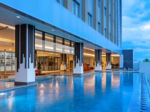 ASTON Gresik Hotel & Conference Center in Gresik ASTON Gresik Hotel & Conference Center in Gresik