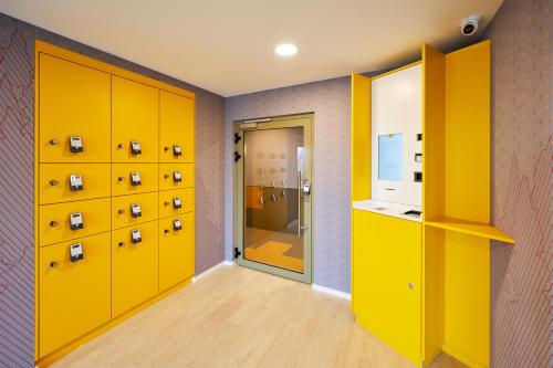 Előcsarnok, McDreams Hotel München-Nord (McDreams Hotel Munchen-Nord) in Eching Előcsarnok, McDreams Hotel München-Nord (McDreams Hotel Munchen-Nord) in Eching