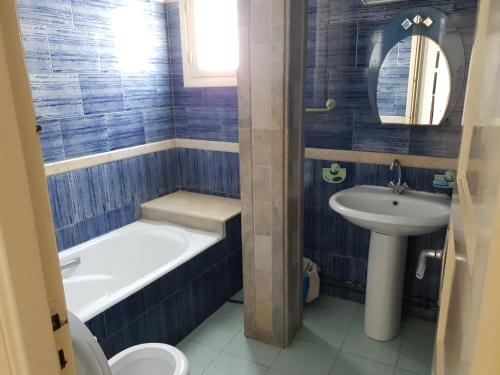 Bathroom, Echourouk Motel in Sidi Mansour Bathroom, Echourouk Motel in Sidi Mansour