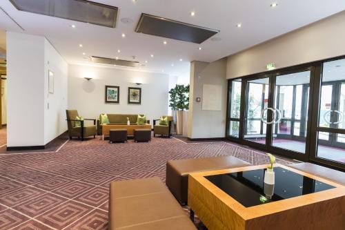 Shared lounge/TV area, Rene Bohn in Ludwigshafen Shared lounge/TV area, Rene Bohn in Ludwigshafen
